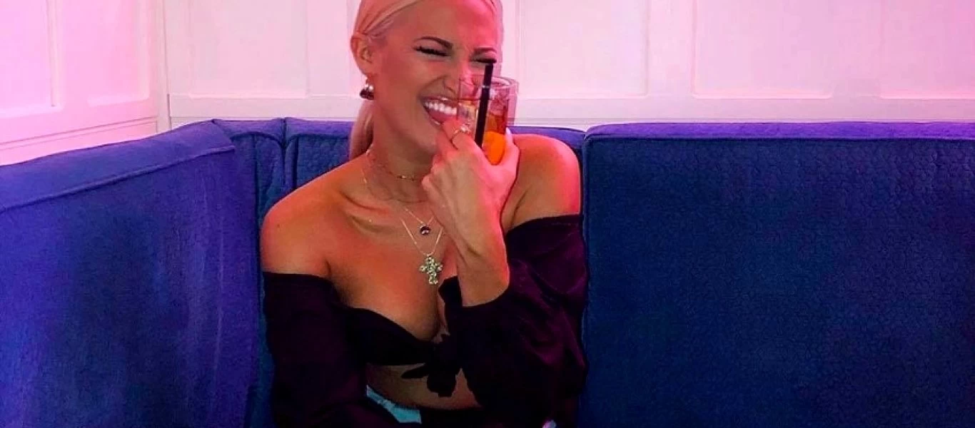 Η Ιωάννα Τούνη ζεστάθηκε λίγο παραπάνω απ’ ό,τι αντέχεις…(φωτο)